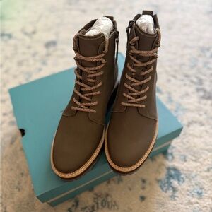 Toms Brown Wylder Water Resistant Leather Boot NWT